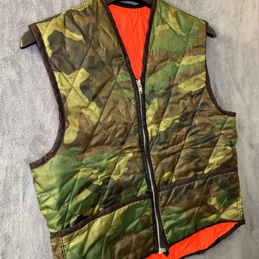 Vintage Reversible Camo Blaze Orange Mens Medium Quilted Hunting Vest USA Made